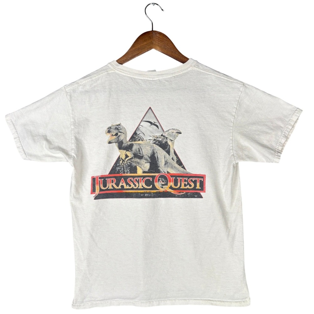 Jurassic Quest Dinosaur Graphic Gildan T-Shirt White Youth Large Casual and Fun